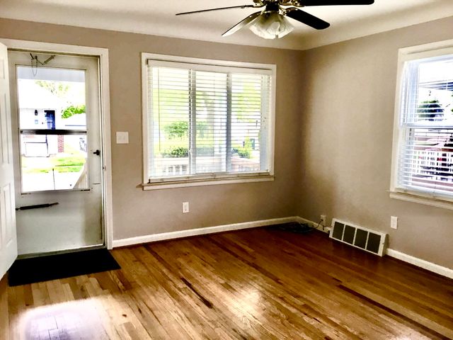 520 S Kenwood Avenue, Royal Oak, MI 48067