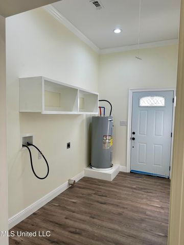 821 Central Avenue, Bay Saint Louis, MS 39520