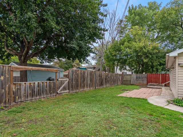 510 N MAPLE AVENUE, Green Bay, WI 54303