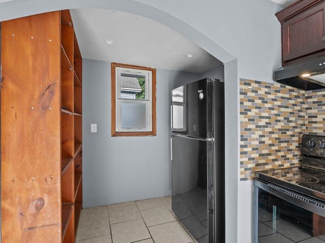 510 N MAPLE AVENUE, Green Bay, WI 54303