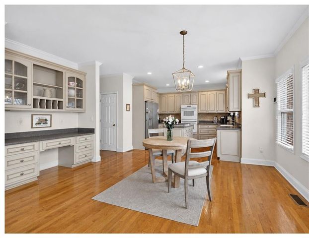 4605 Lakeview Lane, Gainesville, GA 30504