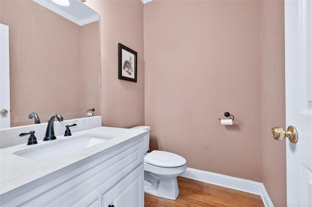 4605 Lakeview Lane, Gainesville, GA 30504