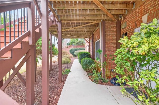 4605 Lakeview Lane, Gainesville, GA 30504