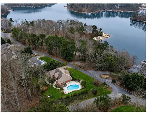 4605 Lakeview Lane, Gainesville, GA 30504