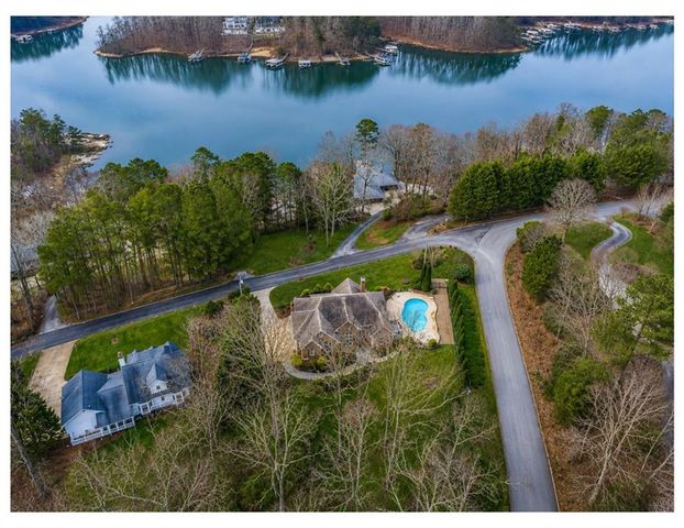 4605 Lakeview Lane, Gainesville, GA 30504