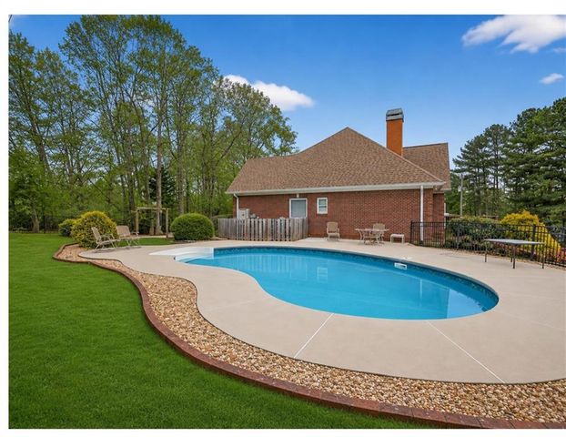 4605 Lakeview Lane, Gainesville, GA 30504