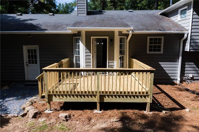 2340 Rockwell Drive, Buford, GA 30519