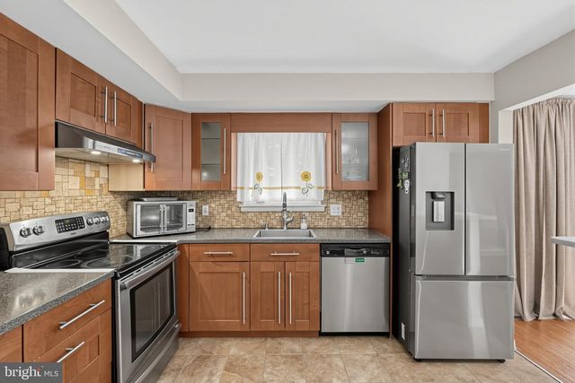 406 REESE ST, Folsom, PA 19033