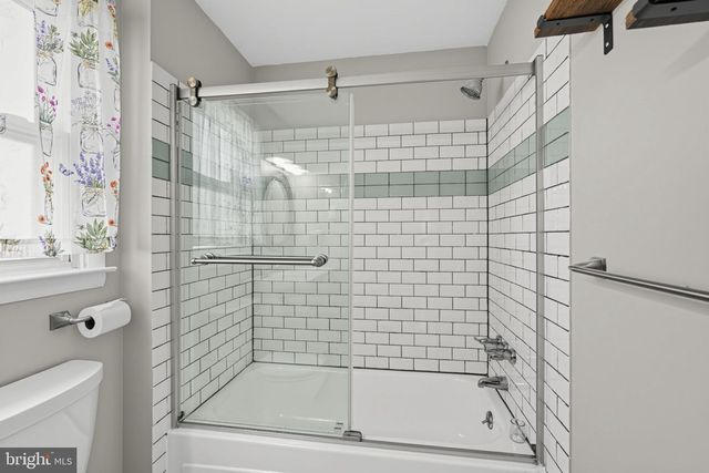 406 REESE ST, Folsom, PA 19033