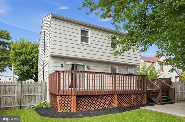 406 REESE ST, Folsom, PA 19033
