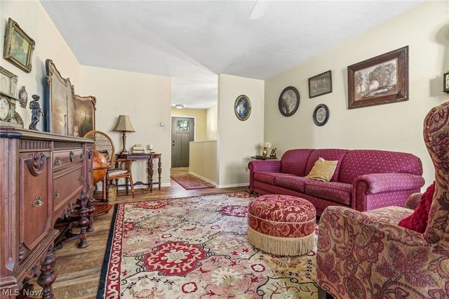 93 Longacre Lane, Chippewa Lake, OH 44215
