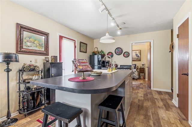 93 Longacre Lane, Chippewa Lake, OH 44215