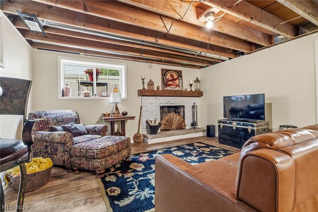 93 Longacre Lane, Chippewa Lake, OH 44215