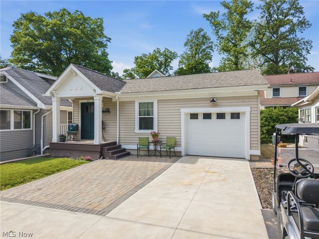 93 Longacre Lane, Chippewa Lake, OH 44215