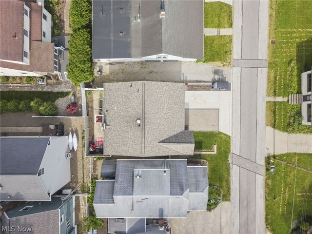 93 Longacre Lane, Chippewa Lake, OH 44215