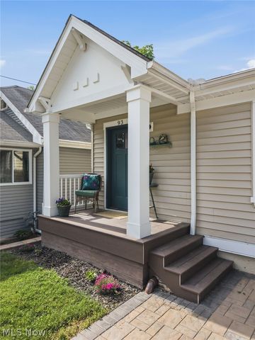 93 Longacre Lane, Chippewa Lake, OH 44215