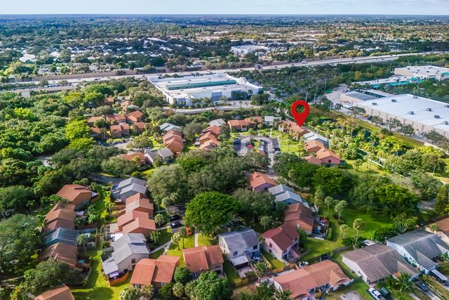310 Sandtree Drive, Palm Beach Gardens, FL 33403