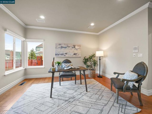 376 Blue Oak Ln, Clayton, CA 94517