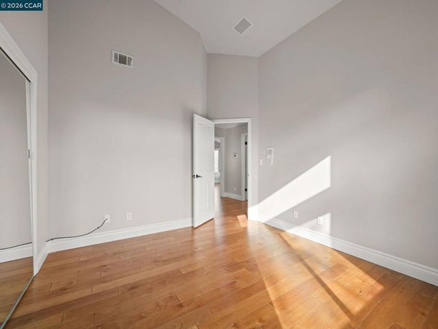 376 Blue Oak Ln, Clayton, CA 94517