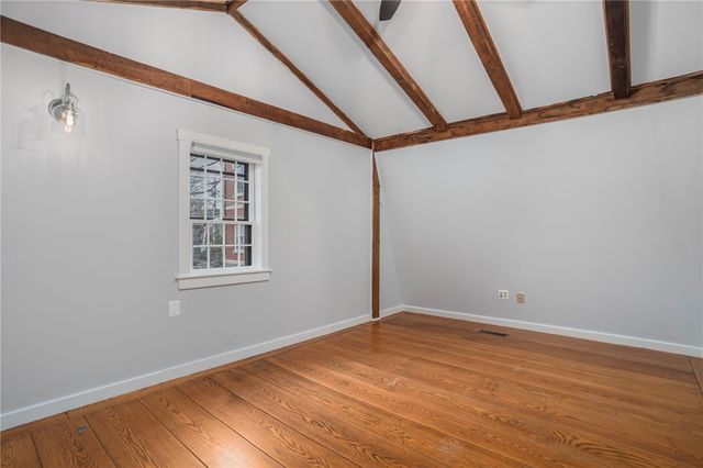 31 Bridge Street B, Newport, RI 02840