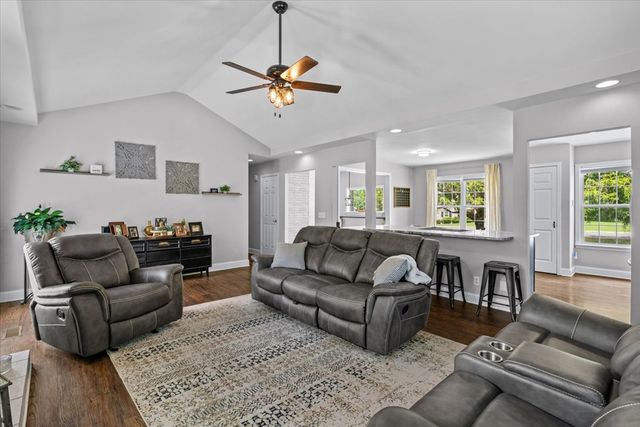 212 Courtney Circle, Rocky Face, GA 30740