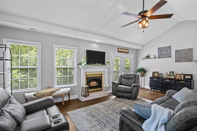 212 Courtney Circle, Rocky Face, GA 30740