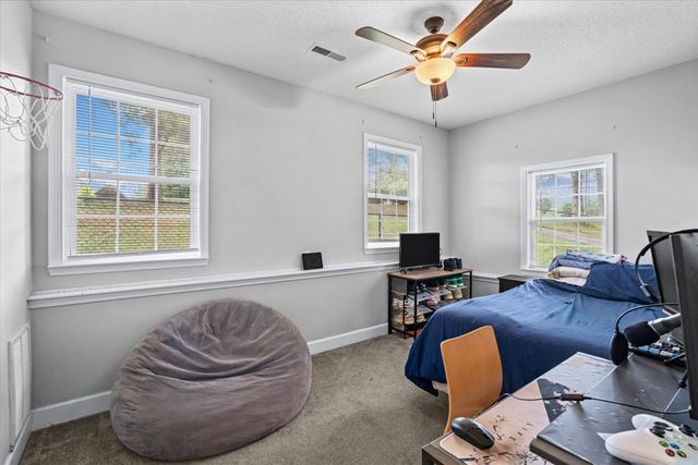 212 Courtney Circle, Rocky Face, GA 30740