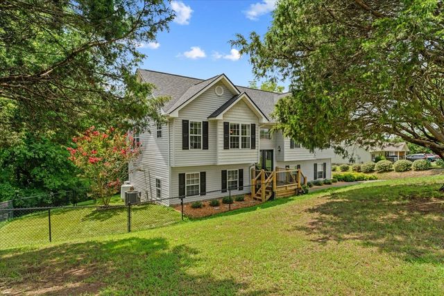 212 Courtney Circle, Rocky Face, GA 30740