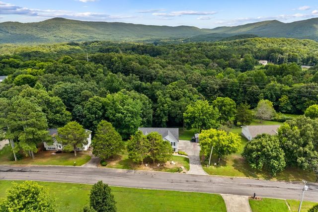 212 Courtney Circle, Rocky Face, GA 30740