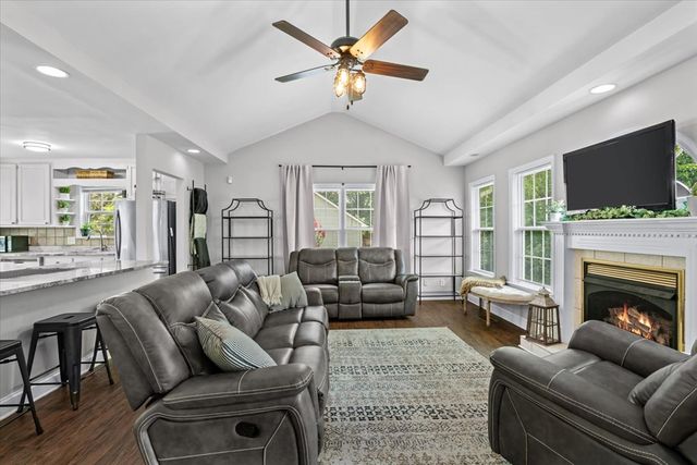 212 Courtney Circle, Rocky Face, GA 30740