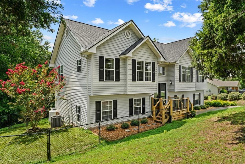 212 Courtney Circle, Rocky Face, GA 30740