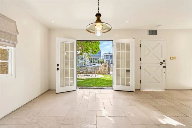 89 Rivo Alto Canal, Long Beach, CA 90803