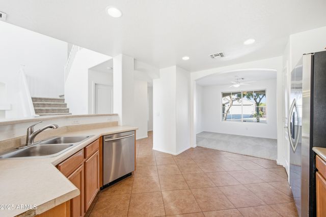 1709 E Beverly Road, Phoenix, AZ 85042