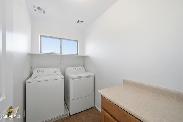 1709 E Beverly Road, Phoenix, AZ 85042