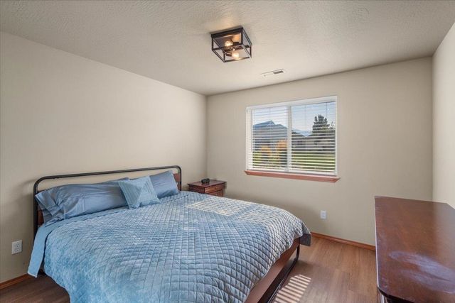 23012 E Oldenburg Ln, Liberty Lake, WA 99019