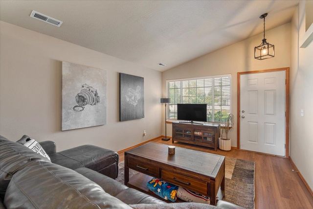 23012 E Oldenburg Ln, Liberty Lake, WA 99019