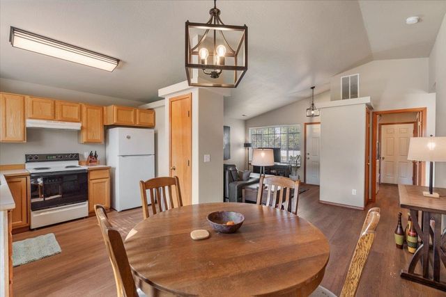 23012 E Oldenburg Ln, Liberty Lake, WA 99019