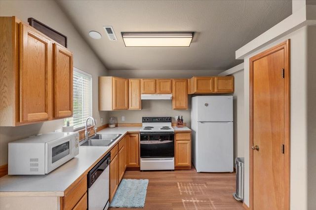 23012 E Oldenburg Ln, Liberty Lake, WA 99019