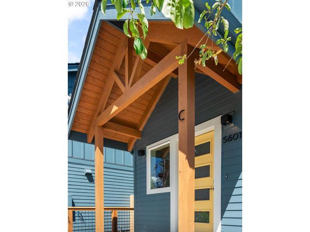 5601 Se Bybee Blvd C, Portland, OR 97206