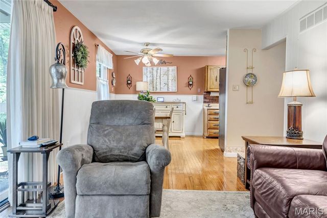 1200 Hudson Hills Drive, Ferguson, MO 63135