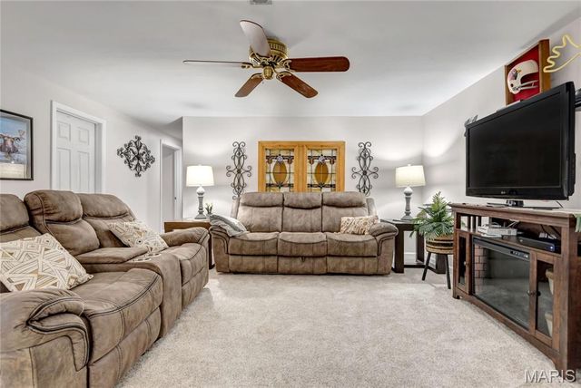 1200 Hudson Hills Drive, Ferguson, MO 63135