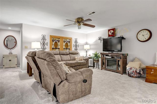 1200 Hudson Hills Drive, Ferguson, MO 63135