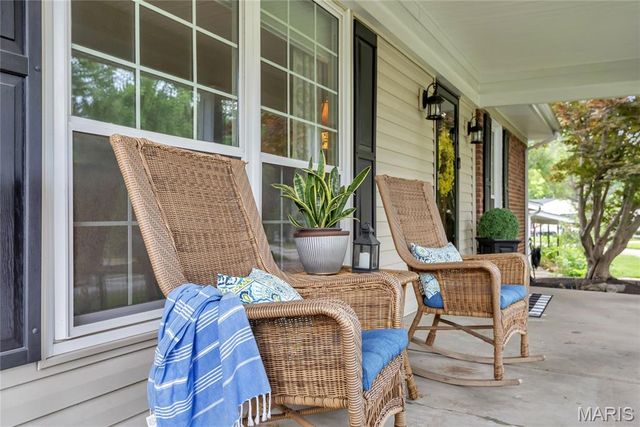 1200 Hudson Hills Drive, Ferguson, MO 63135
