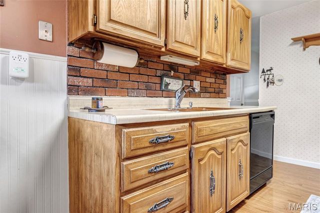 1200 Hudson Hills Drive, Ferguson, MO 63135