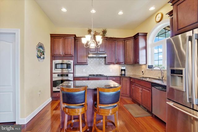 1220 GARDENIA DR, Windsor, PA 17366