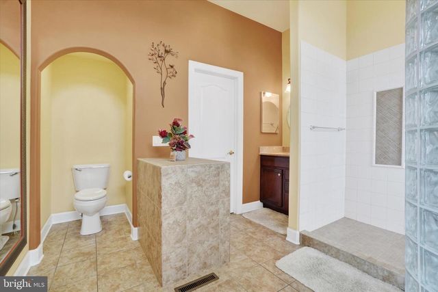 1220 GARDENIA DR, Windsor, PA 17366