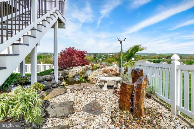 1220 GARDENIA DR, Windsor, PA 17366