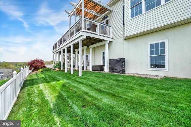 1220 GARDENIA DR, Windsor, PA 17366