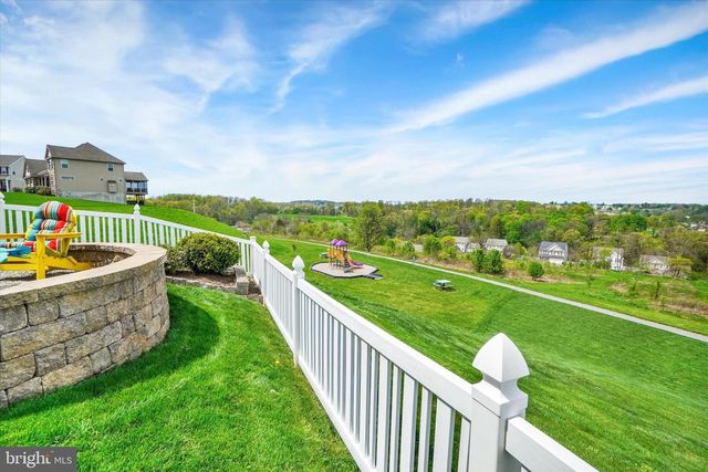 1220 GARDENIA DR, Windsor, PA 17366
