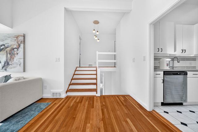 29 Patterson Rd, Lexington, MA 02421